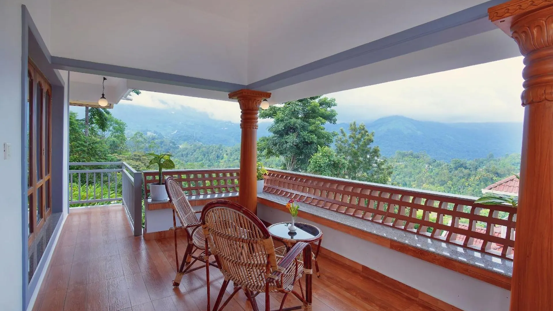 ***  Zenha Resorts Munnar India