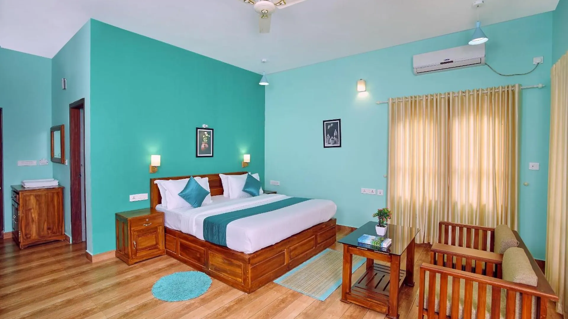 ***  Zenha Resorts Munnar Inde